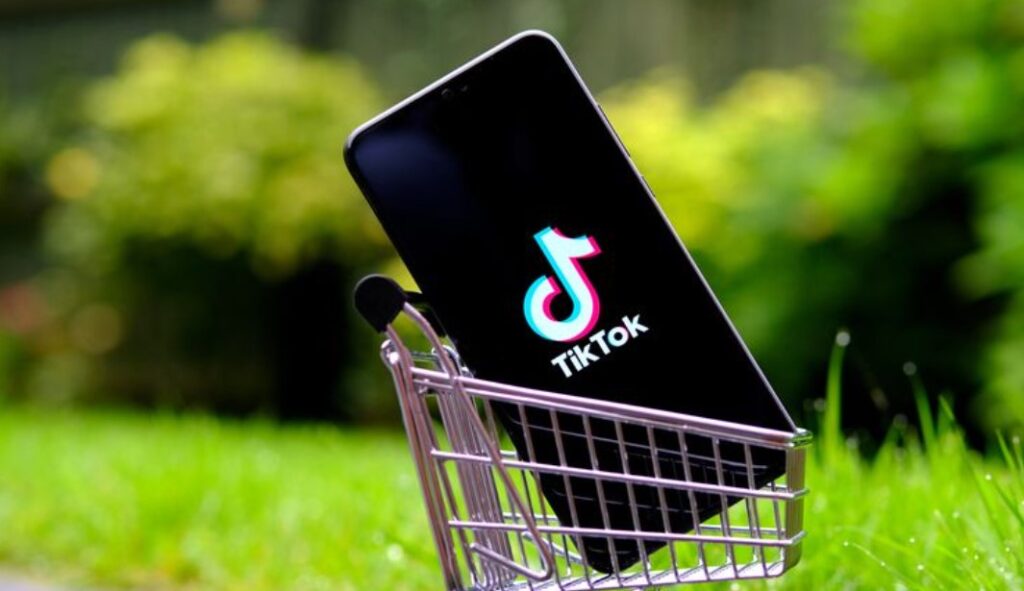 Tips-dan-Manfaat-Berbelanja-di-TikTok-Shop